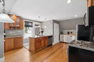 55 King, Boston, MA 02122 - Photo 2