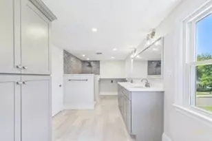 13 Hammond St, Mattapoisett, MA 02739 - Photo 8