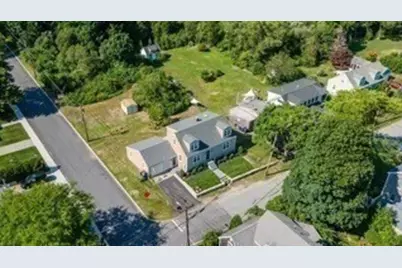 13 Hammond Street, Mattapoisett, MA 02739 - Photo 4