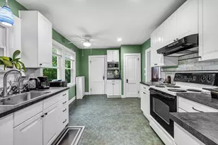 307 Fountain St, Springfield, MA 01108 - Photo 6