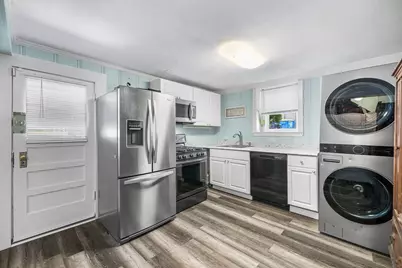 43 Dolphin Ave, Winthrop, MA 02152 - Photo 24