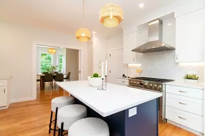22 Bellevue St #1, Boston, MA 02132 - Photo 8