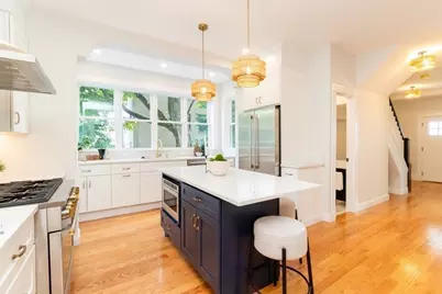 22 Bellevue St #1, Boston, MA 02132 - Photo 6