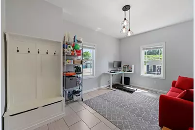 51 Elaine Cir, Springfield, MA 01109 - Photo 34