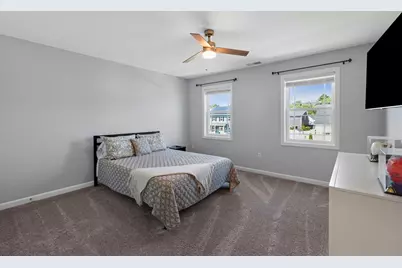 51 Elaine Cir, Springfield, MA 01109 - Photo 14