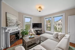 128 Selwyn St, Boston, MA 02131 - Photo 8