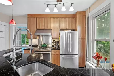 128 Selwyn St #2, Boston, MA 02131 - Photo 16