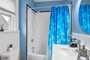 128 Selwyn St, Boston, MA 02131 - Photo 10
