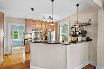 128 Selwyn St #2, Boston, MA 02131 - Photo 12