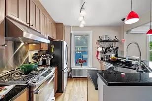 128 Selwyn St, Boston, MA 02131 - Photo 4