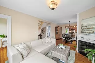 128 Selwyn St, Boston, MA 02131 - Photo 2