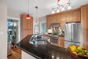128 Selwyn St, Boston, MA 02131 - Photo 14