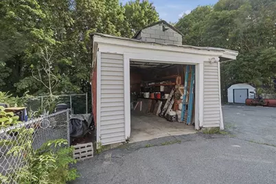 100 Lincoln Terrace, Leominster, MA 01453 - Photo 24