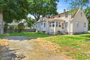 52 Wyman St, Woburn, MA 01801 - Photo 2