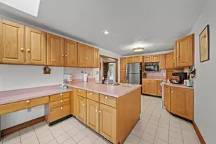 52 Wyman St, Woburn, MA 01801 - Photo 6