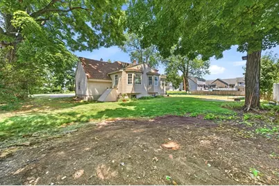 52 Wyman St, Woburn, MA 01801 - Photo 36