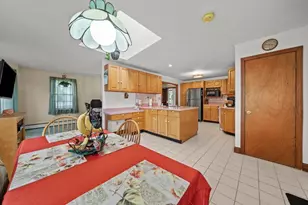 52 Wyman St, Woburn, MA 01801 - Photo 12