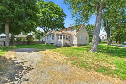 52 Wyman St, Woburn, MA 01801 - Photo 4