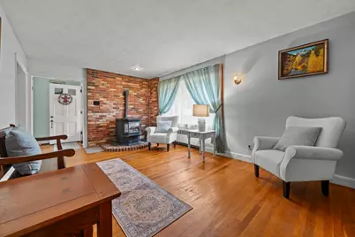 52 Wyman St, Woburn, MA 01801 - Photo 18