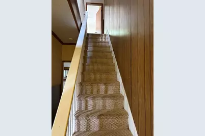 46 N Canal St, Holyoke, MA 01040 - Photo 8
