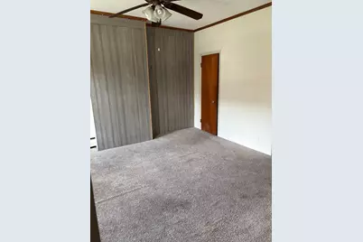 46 N Canal St, Holyoke, MA 01040 - Photo 2