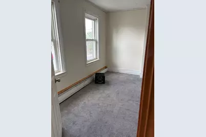 46 N Canal St, Holyoke, MA 01040 - Photo 12