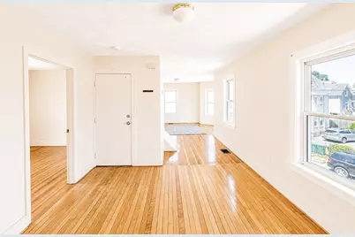 10 Valley Ave, Lynn, MA 01902 - Photo 20