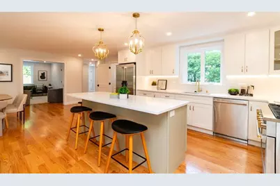 22 Bellevue St #2, Boston, MA 02132 - Photo 6