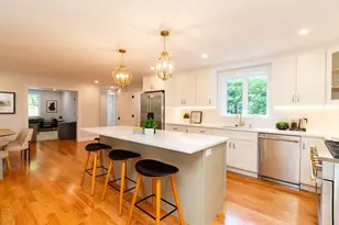 22 Bellevue St, Boston, MA 02132 - Photo 6