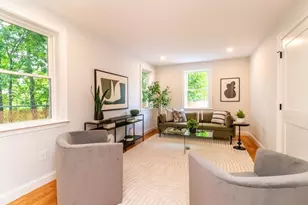 22 Bellevue St, Boston, MA 02132 - Photo 12
