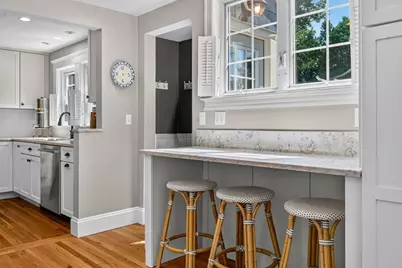 43 Atwood St, Wellesley, MA 02482 - Photo 6