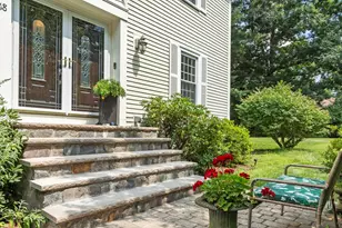 18 Farrwood Dr, Andover, MA 01810 - Photo 4