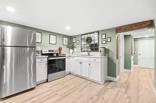 50 Holland St, Winchester, MA 01890 - Photo 28