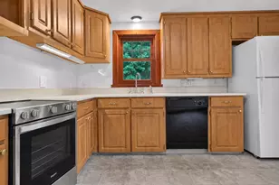 19 Springvale Ln, Lynn, MA 01904 - Photo 4