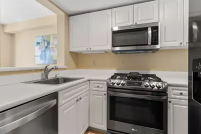 1 Nassau St #1002, Boston, MA 02111 - Photo 2