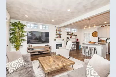 132 Dolphin Ave #4, Revere, MA 02151 - Photo 4