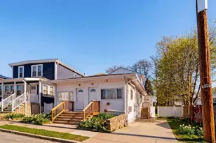 132 Dolphin Ave, Revere, MA 02151 - Photo 18