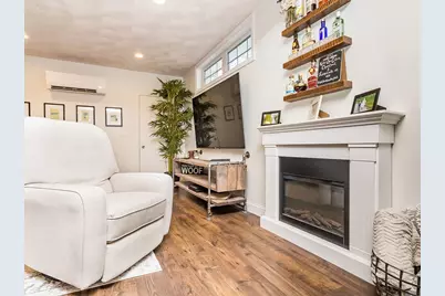 132 Dolphin Ave #4, Revere, MA 02151 - Photo 8