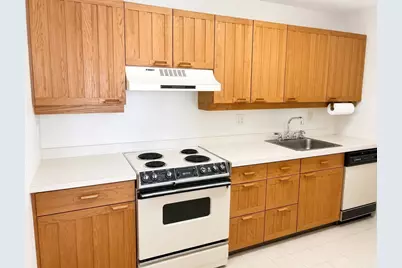 1 Seal Harbor Rd #812, Winthrop, MA 02152 - Photo 8