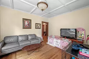2 Mace Pl, Lynn, MA 01902 - Photo 4