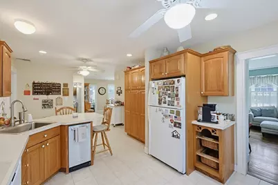 707 Page St, Stoughton, MA 02072 - Photo 8