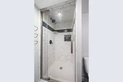 463 Elliott St, Beverly, MA 01915 - Photo 24