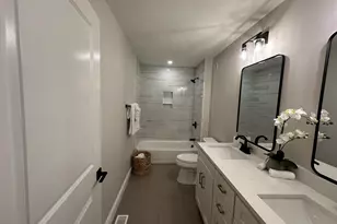 404 Oxford St N, Auburn, MA 01501 - Photo 6