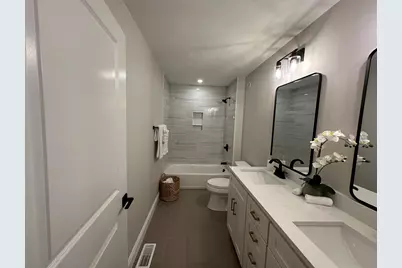 404 Oxford St N #2, Auburn, MA 01501 - Photo 6