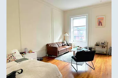107 Beacon #6, Boston, MA 02116 - Photo 2