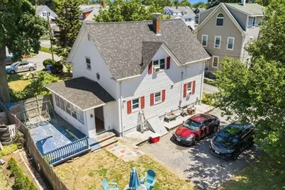 7 Woodwards Ln, Taunton, MA 02780 - Photo 2