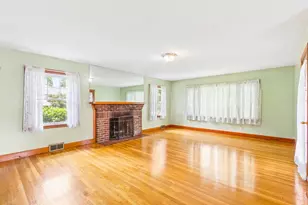 2 Hunting St, North Attleboro, MA 02760 - Photo 2