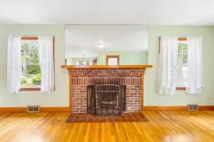 2 Hunting St, North Attleboro, MA 02760 - Photo 4