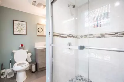 19 Verdun St, Boston, MA 02124 - Photo 16