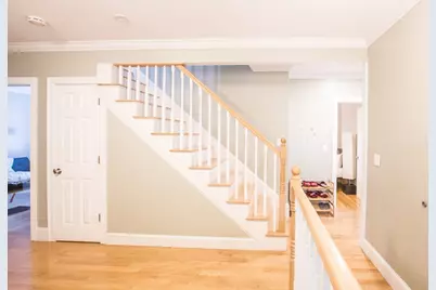 19 Verdun St, Boston, MA 02124 - Photo 10